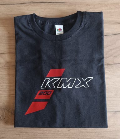 T-Shirt Kawasaki KMX 200 Schwarzes T-Shirt mit rotem KMX-Logo auf der Vorderseite.