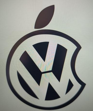 T-Shirt VW Apfel-Logo weißes T-Shirt mit VW Logo im Apple-Design