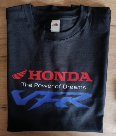 T-Shirt Honda VFR 800 Schwarzes T-Shirt mit "HONDA" und "VFR - The Power of Dreams" in rot und blau.
