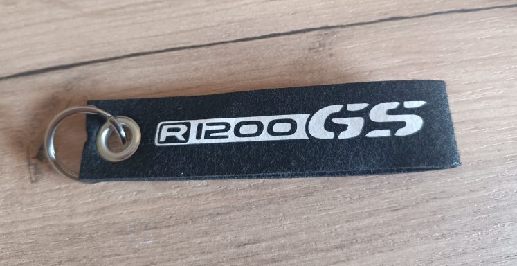 Schlüsselanhänger BMW R1200 GS schwarzer Schlüsselanhänger mit Aufdruck BMW R1200 GS