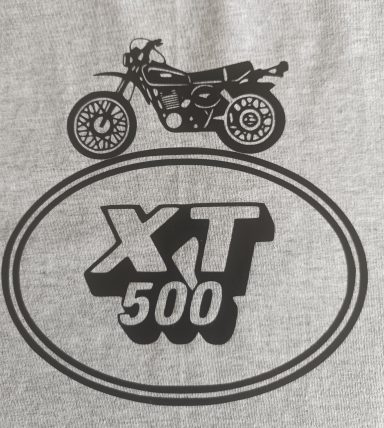 T-Shirt Yamaha XT500 graues T-Shirt mit Yamaha XT500 Logo und XT500 Motorrad