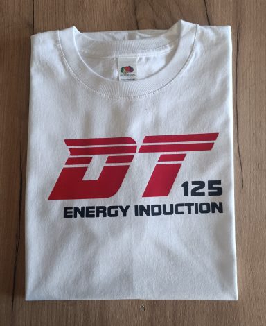 T-Shirt Yamaha DT125 Weißes T-Shirt mit rotem und schwarzem Aufdruck "DT 125 ENERGY INDUCTION".